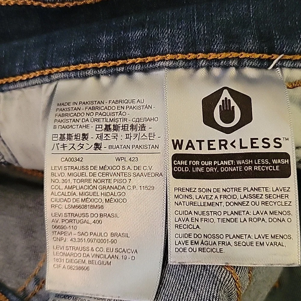 Levi's 720 high rise super skinny blue jeans classic 5 pocket size 30 excellent…